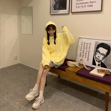 奶黄色连帽卫衣女2021冬季外套暖长袖上衣加绒加厚