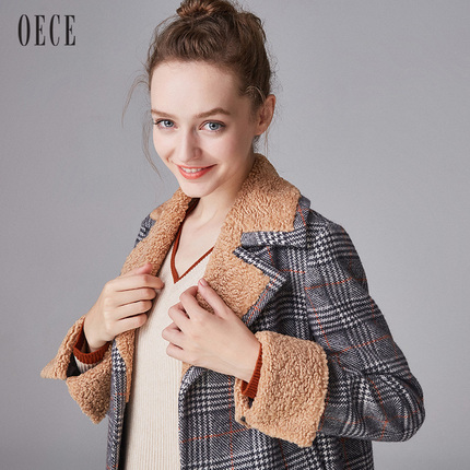 Oece2017冬装新款女装 80复古风格纹拼毛翻领中长款西装款呢大衣