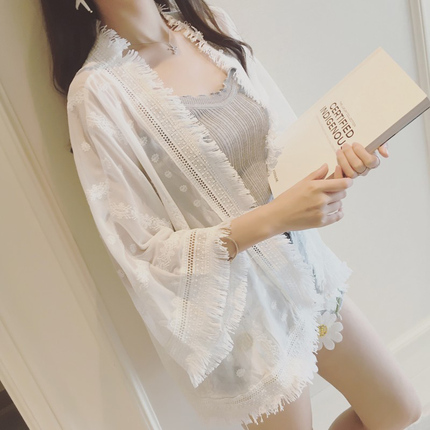 蕾丝刺绣雪纺外套女夏季韩版短款宽松小披肩防晒衣七分袖薄款上衣