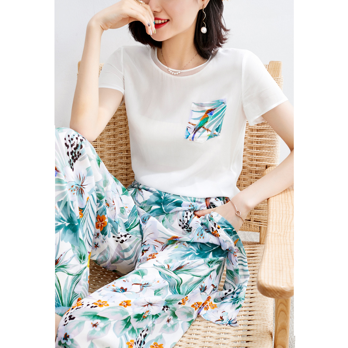 sofa休闲套装女夏装2020新款时尚显瘦雪纺印花小清新阔腿裤两件套 - 封面