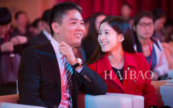 怪不得刘强东说不要让别人再叫自己老婆"奶茶妹妹,毕竟是经常出入
