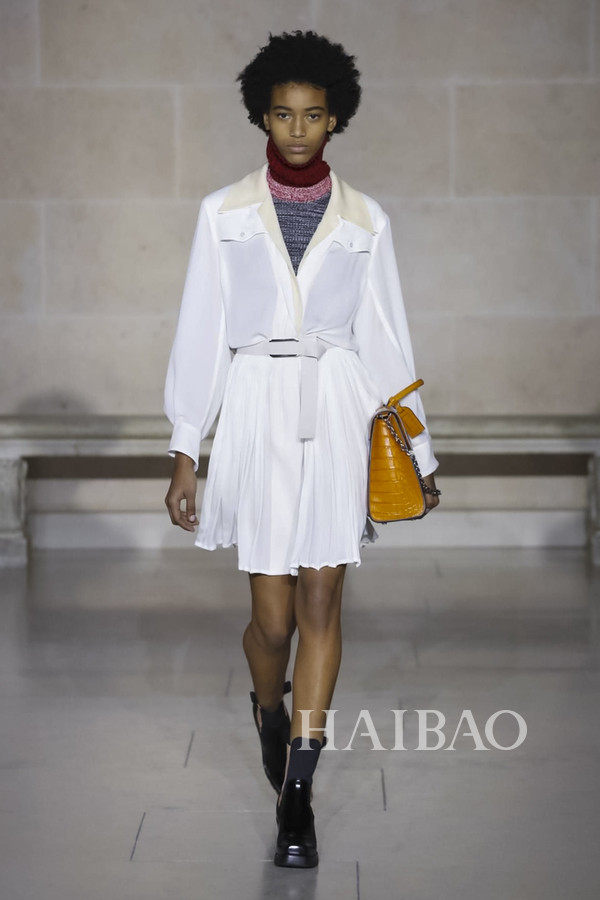 lv秀场直击:女王节,去边陲感受一下吧!