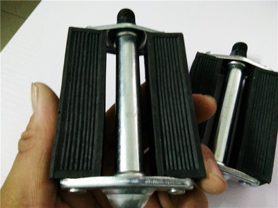 厚老式自行车单车/配件橡y胶子脚蹬轮62三车脚踏28寸