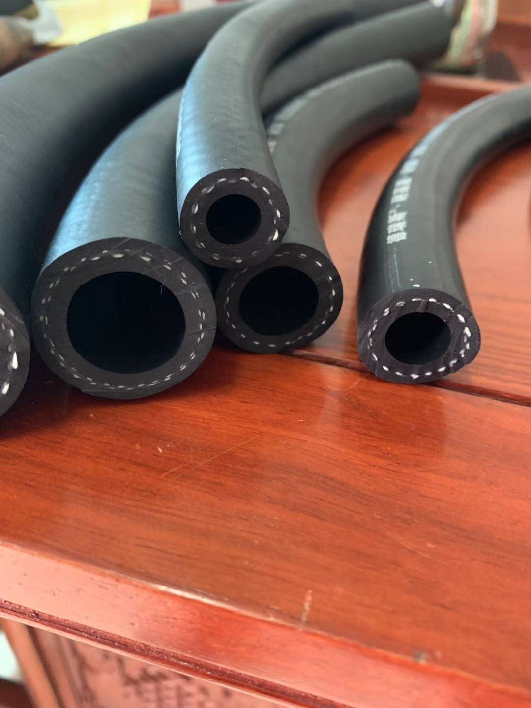 新压油橡胶耐高温光面三胶两线耐柴油h管耐高压磨管蒸汽管水管软