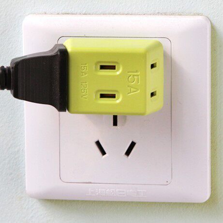 新品插座转d换器 一出三转接插头 出差旅行转换器 便携式电插线板