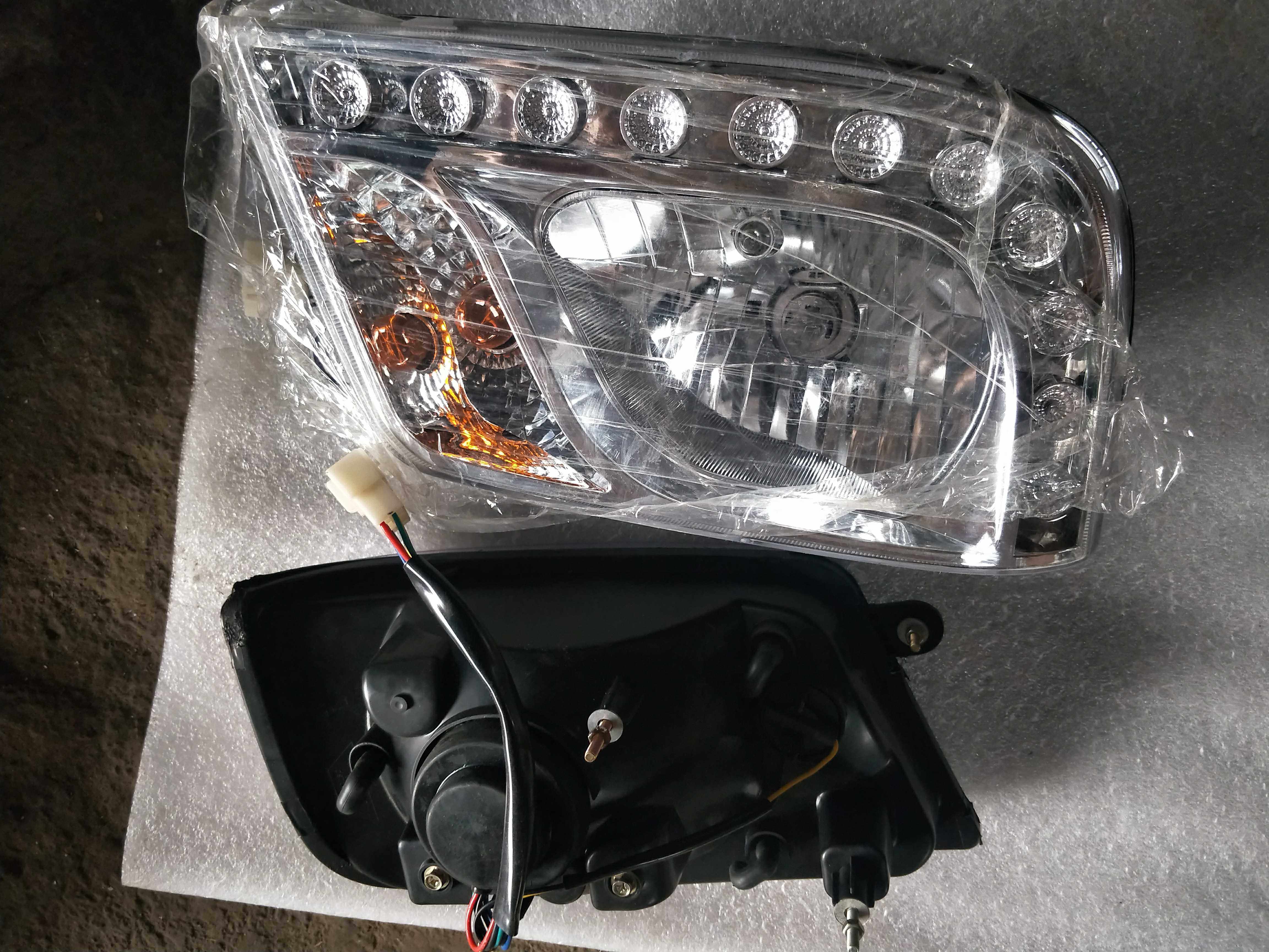 高档时风配件时风风骏1号三轮车前大灯前照灯大灯总成ins