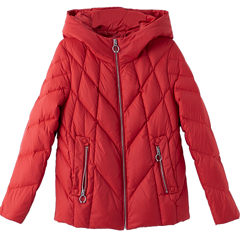 红色羽绒服
