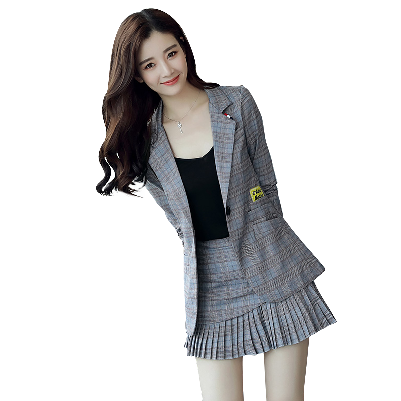 洋气休闲小西装套装女2020春秋季新款时尚气质女神范短裙两件套潮