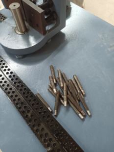 厂钢筋弯箍机弯曲机定位销定位卡尺圆钢弯曲机插销尺杆箍筋新