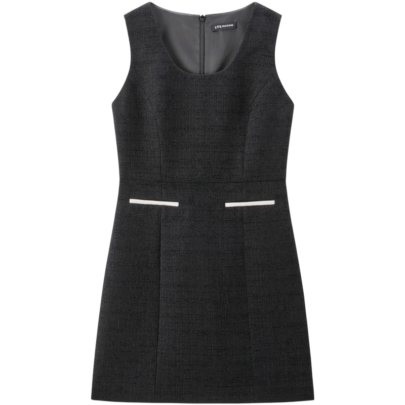 太平鸟赫本小香仪式感两件套小香风连衣裙女新年战袍黑色背带裙