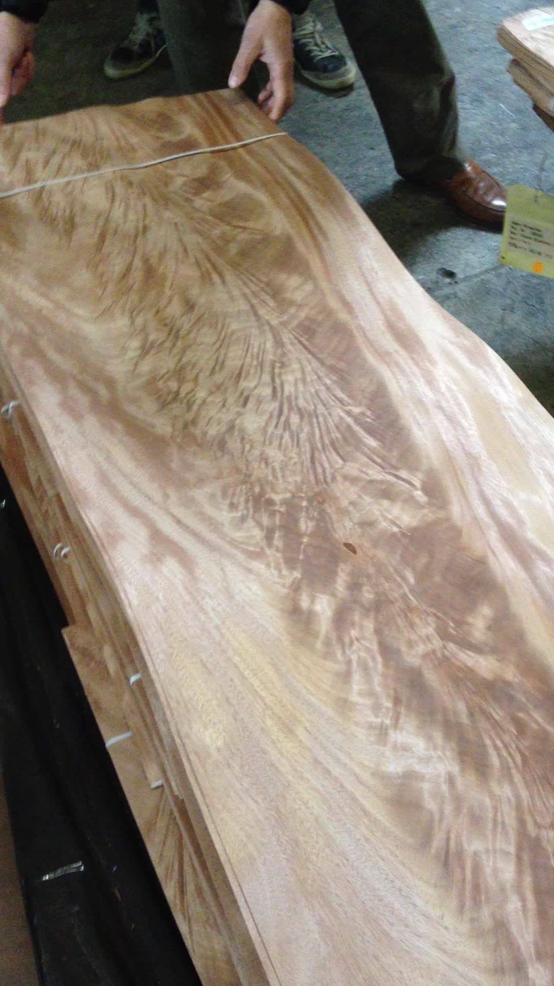 进口直销 供应高档酒店家具材料奥古曼树杈木皮 平整 正杈颜色浅