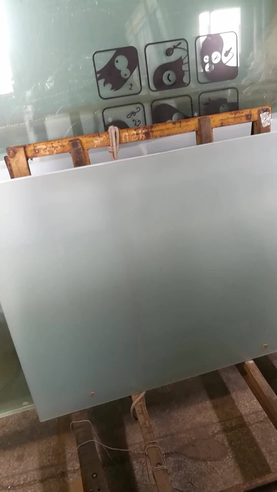 milky color laminated glass