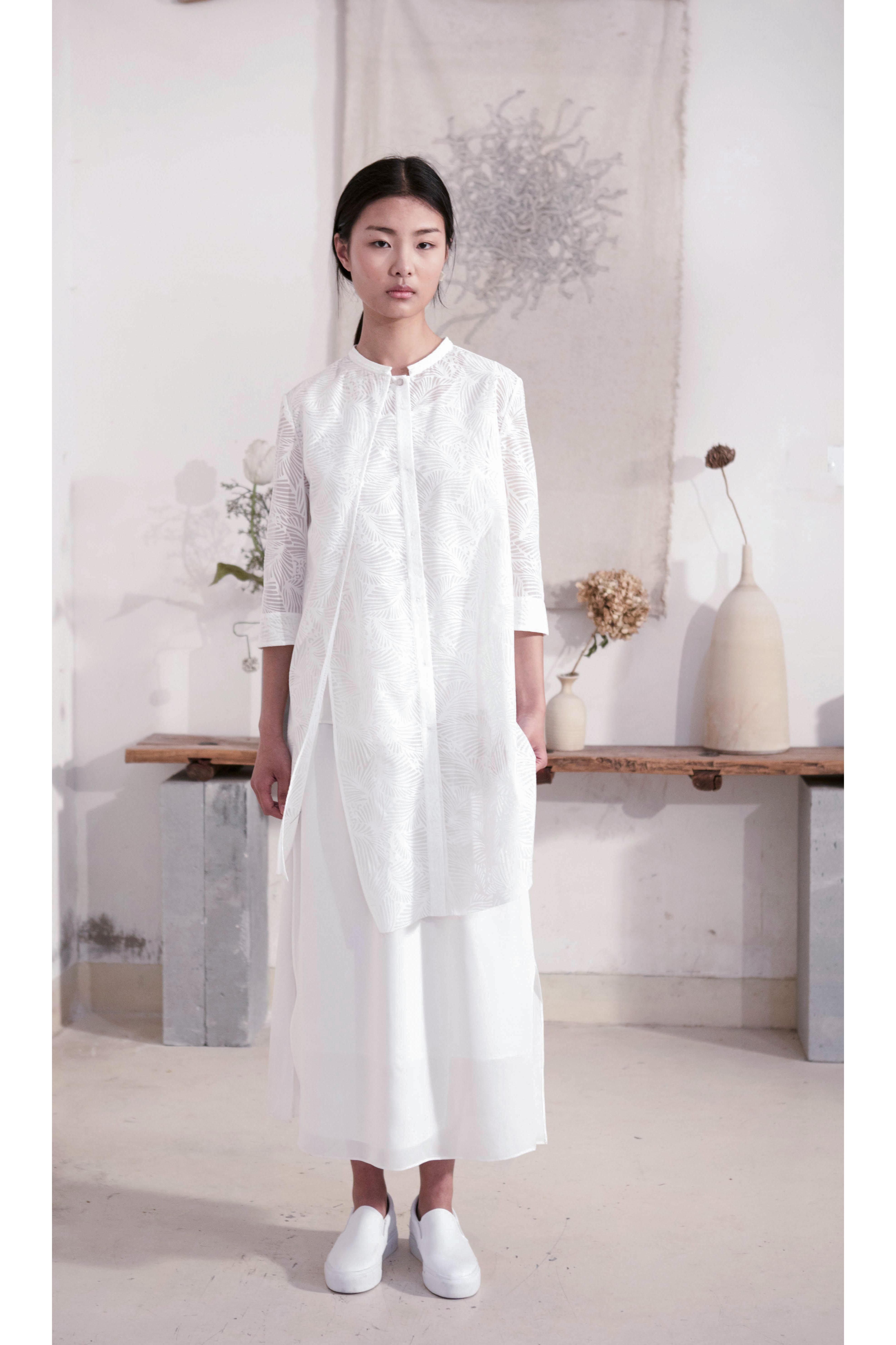 原创设计女装棉麻立领2018新款连身裙透花宽松中袖中长不规则长衫