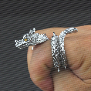 cf穿越火线剑齿虎麒麟刺玩具模型魔龙戒指金蛇戒银蛇戒指圣龙戒指