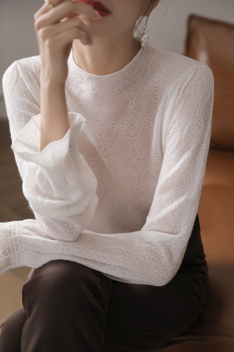 热销女装打底衫秋款长袖针织白色