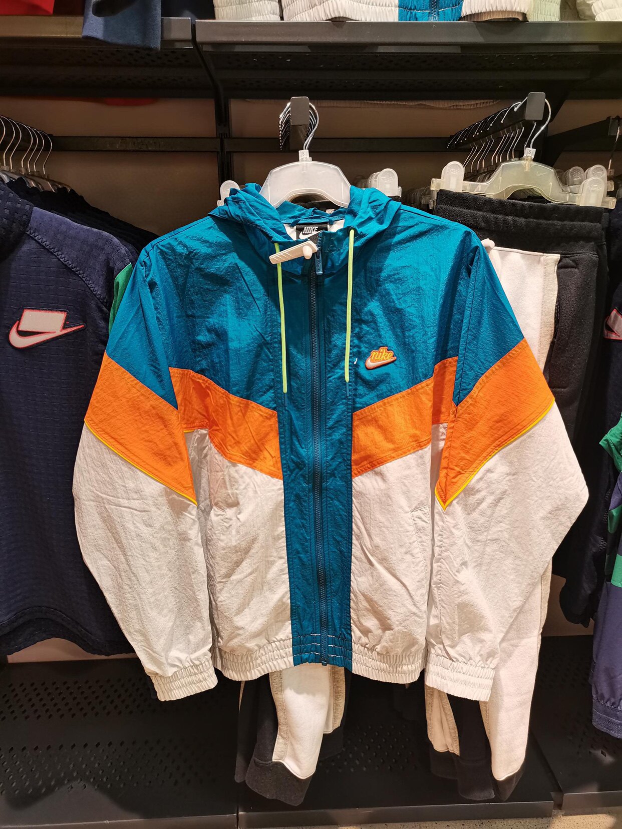 nike 耐克男子梭织连帽运动休闲夹克宽松外套风行者dc0502 cz0782