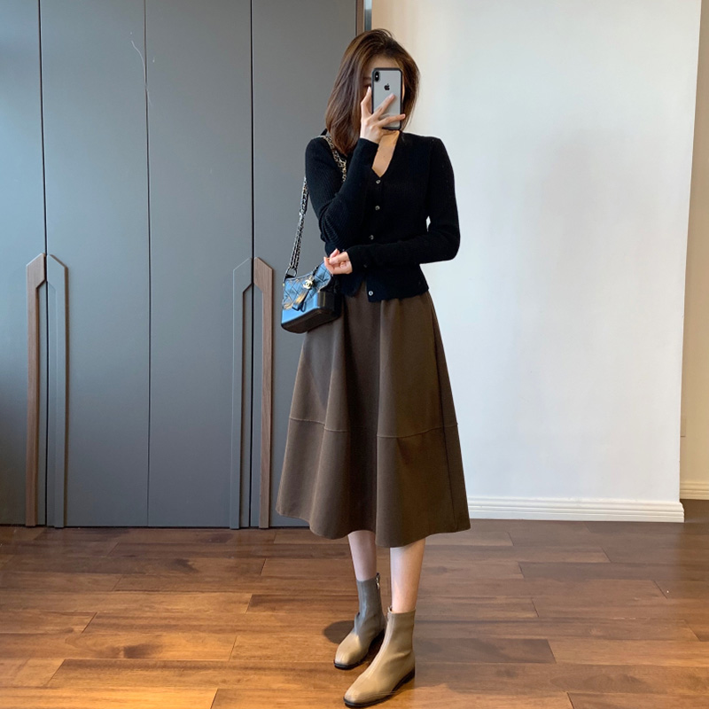 咖色毛呢半身裙女秋冬伞裙高腰呢子半裙冬裙法式复古a字裙子冬季
