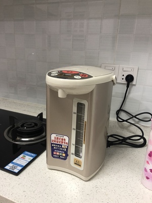 Re:请问真实使用ZOJIRUSHI/象印 CD-WBH40C电热水瓶怎么样呢??象印CD-WBH40C好不 ..
