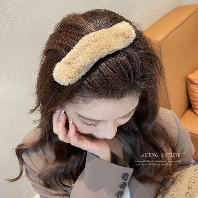 毛绒网红发尾夹鸭嘴夹大号后脑勺盘发鳄鱼夹抓夹鲨鱼夹高级感发夹