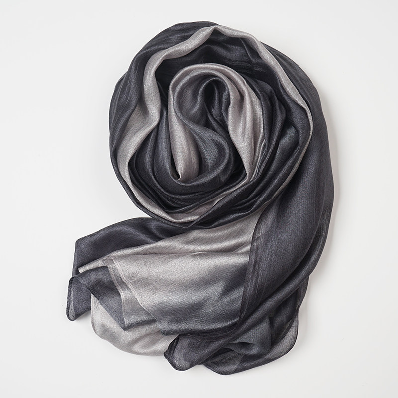 莫代尔桑蚕丝灰色渐变春秋冬季女士保暖长款围巾披肩百搭真丝丝巾