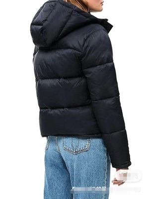 纯yuan单wei货，连帽拉链穿脱厚棉衣外套，黑色，保暖时尚