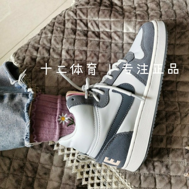 Nike/耐克 Court Borough MID 乔治城米白女款中帮板鞋844907-005