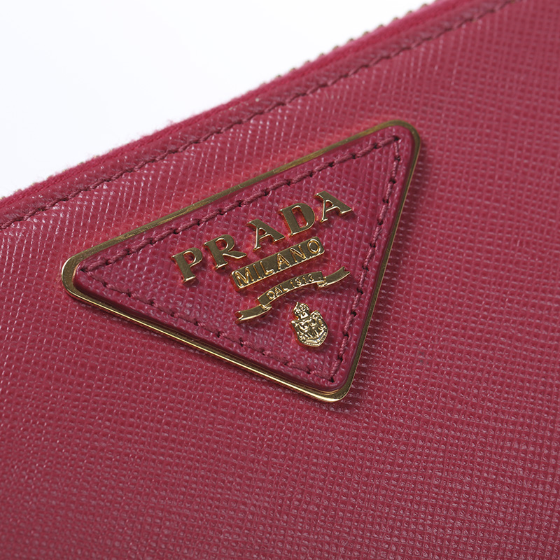 【9.9新/未使用】普拉达 prada 女士玫红倒三角全拉钱夹