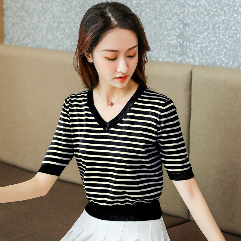 女士精品t恤更新时间:2022年03月23日别致高级感黑白条纹t恤女短款