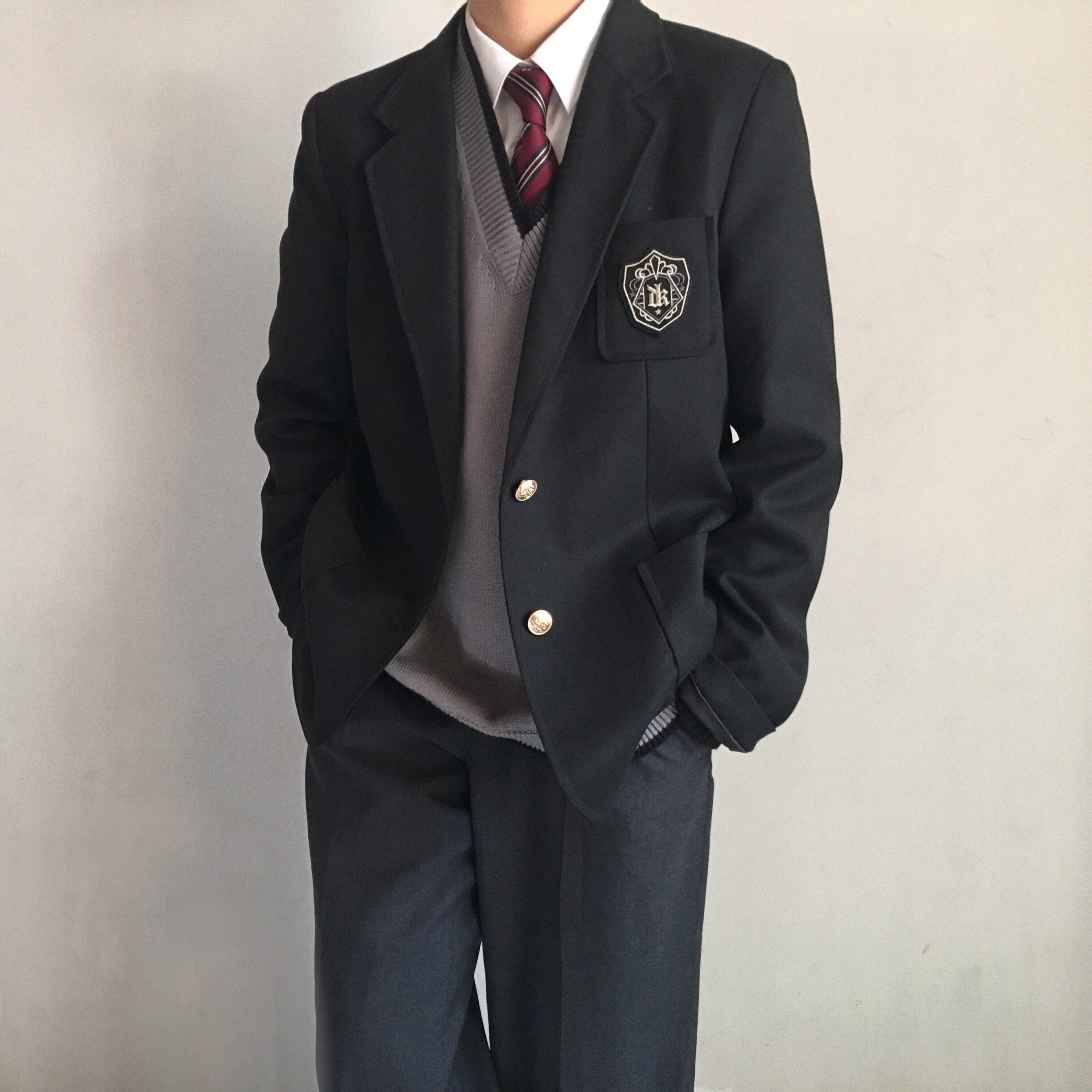 anzmo贩卖元气日系学院风原创徽章jkdk西服西装外套黑色情侣西服