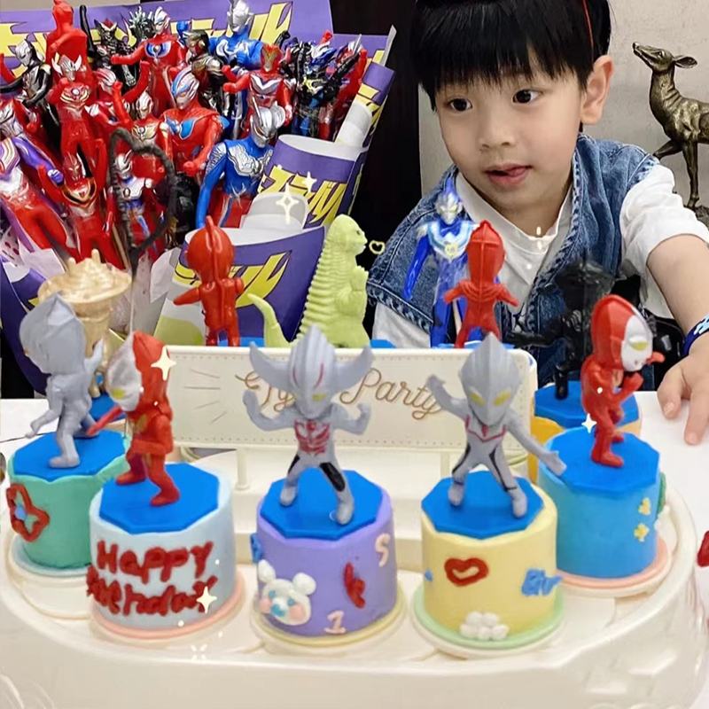 旋转甜品机奥特曼蛋糕装饰网红儿童生日英雄超人烘焙派对怪兽插件