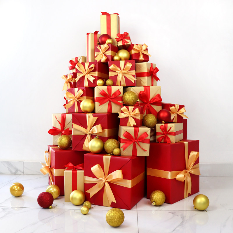 礼物盒 堆头橱窗_圣诞新年美陈礼盒堆头布置装饰商场酒店橱窗活动礼品