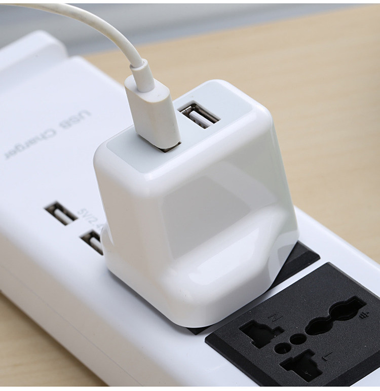 港版15w通用双口usb英规三脚插头3.1a苹果安卓手机旅行通用充电器