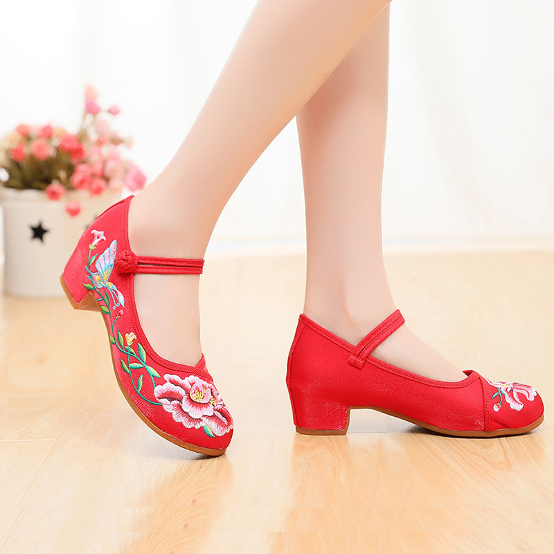 广场舞鞋女中跟老北京布鞋民族风绣花鞋秧歌舞蹈鞋红色演出跳舞鞋