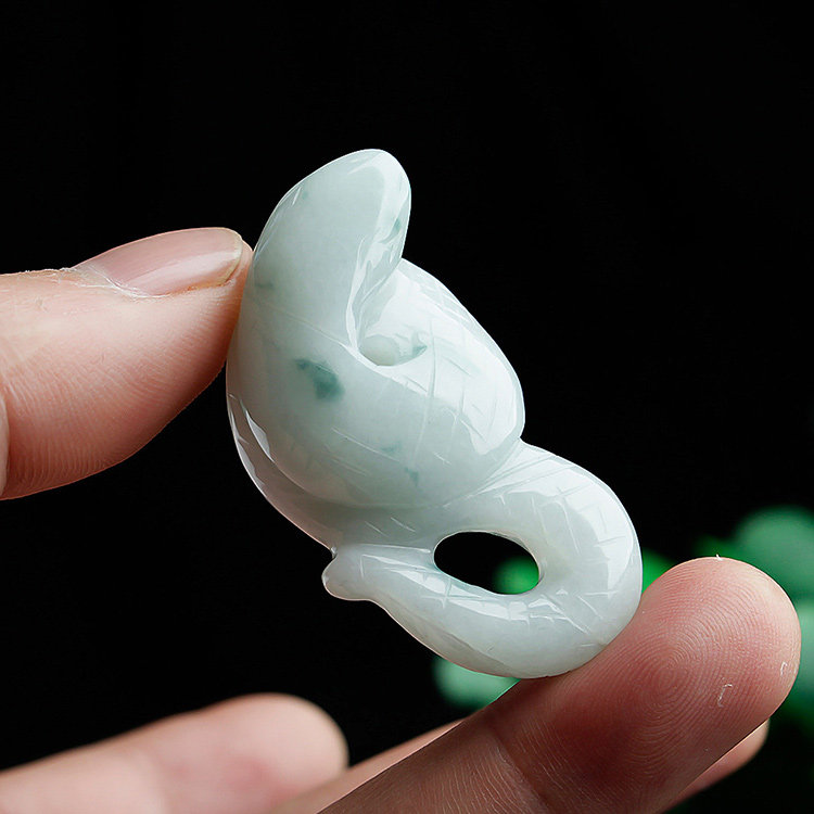 飘花生肖玉蛇吊坠纯天精工翡翠蛇转运立体玉蛇挂件玉石蛇玉佩挂件