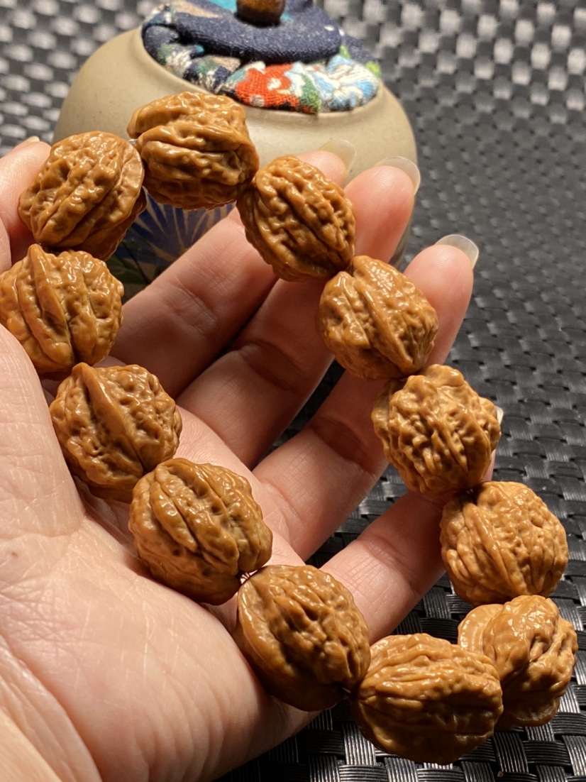 天然原生态野生嵩山金蟾蛤蟆头手串打底文玩核桃深纹全品手把件