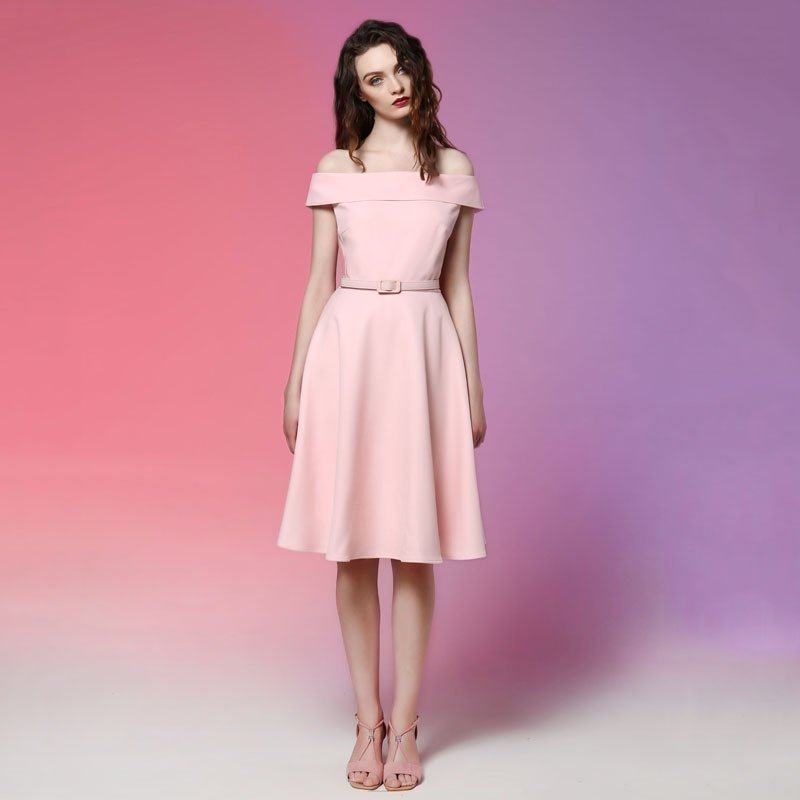 me一字领露肩连衣裙赫本复古风修身粉色伞裙原创设计师—连衣裙