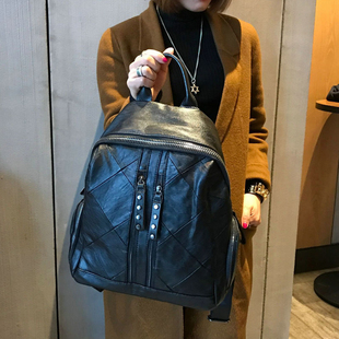 路易威登爆款迷你書包怎麼樣 雙肩包爆款學生書包2020新款韓版休閑背包潮流女士包包拼接包 路易威登爆款