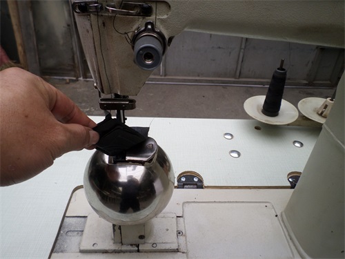 假发加工设备 缝纫机针车本佳牌 810高头车 台式下送料电动高柱车