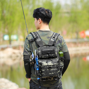 新款单双肩两用路亚包多功能渔具包垂钓背竿包户外迷彩战术斜跨包