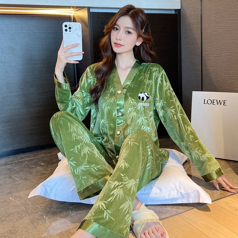 熊猫金丝绒睡衣女秋冬季2023年新款绿色高级感开衫家居服春秋套装