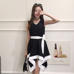 夏季韩版新款中长款v领系带收腰显瘦黑白拼接不规则无袖连衣裙女