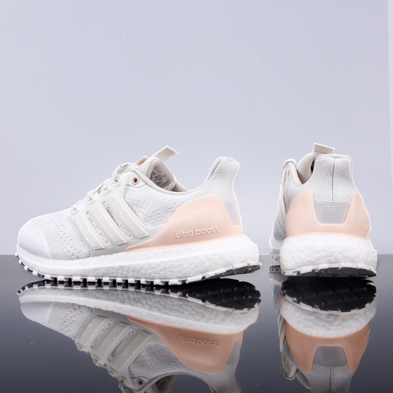 Adidas/阿迪达斯男子女子户外休闲舒适透气耐磨运动跑步鞋H03602