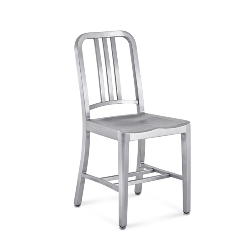 北欧简约家用靠背椅子LOFT工业风金属铝椅海军椅户外餐厅火锅餐椅