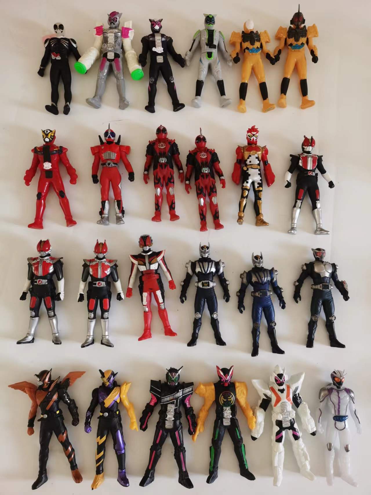 2日版万代 假面骑士软胶人偶17厘米 龙骑 ghost 电王 时王  二手