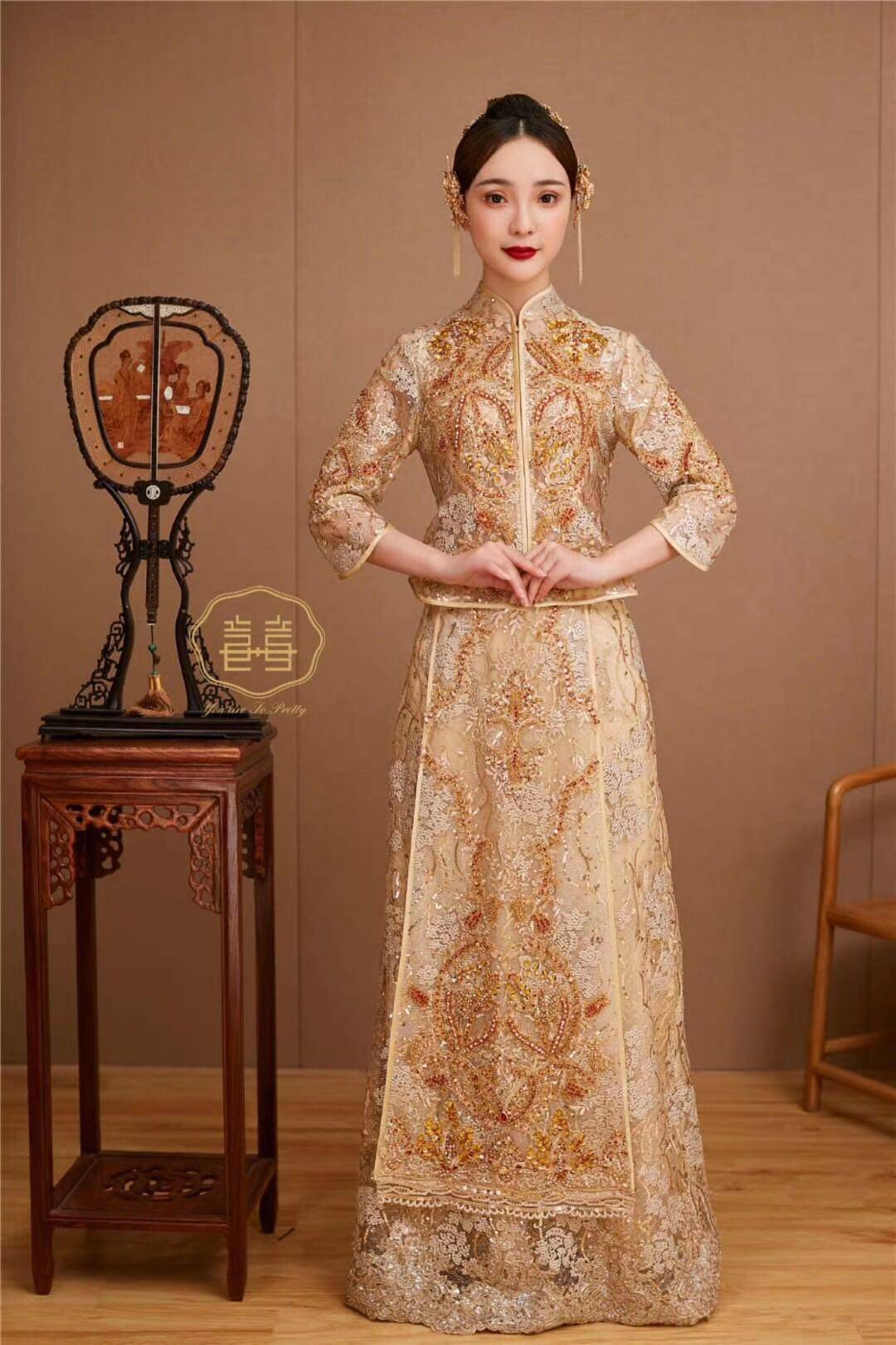 出租品牌定制秀禾服中式女装长袍马褂新娘装婚服金色秀禾服马来服