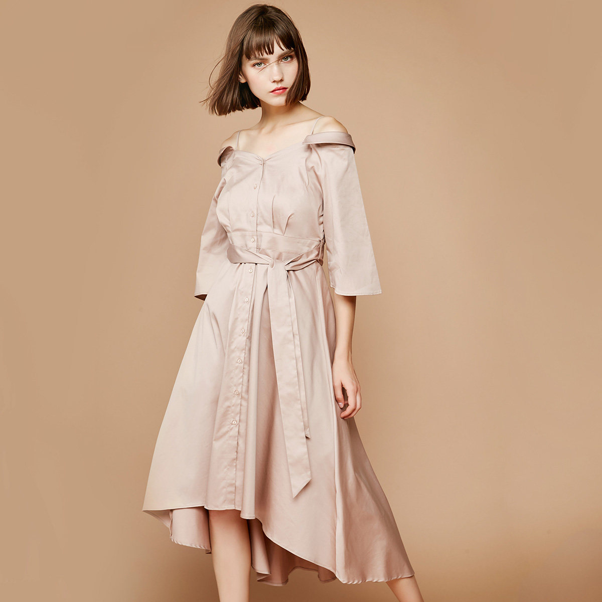 only新款一字领中长吊带仙连衣裙女|117307634