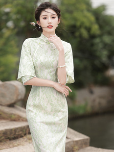 2024春新款绿色蕾丝旗袍中长款雪尼尔改良气质少女日常素雅连衣裙