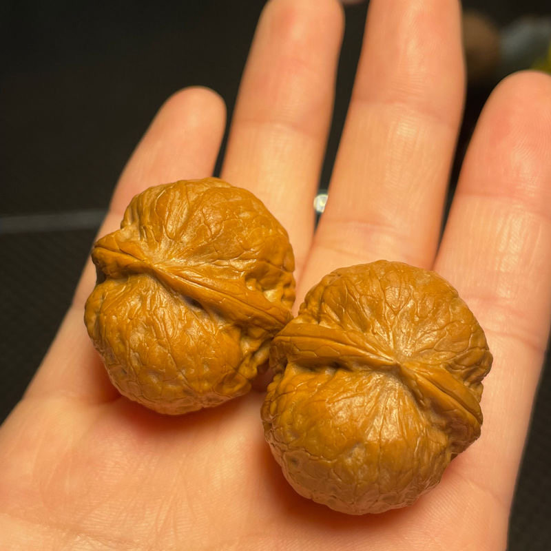 蛤蟆头文玩核桃