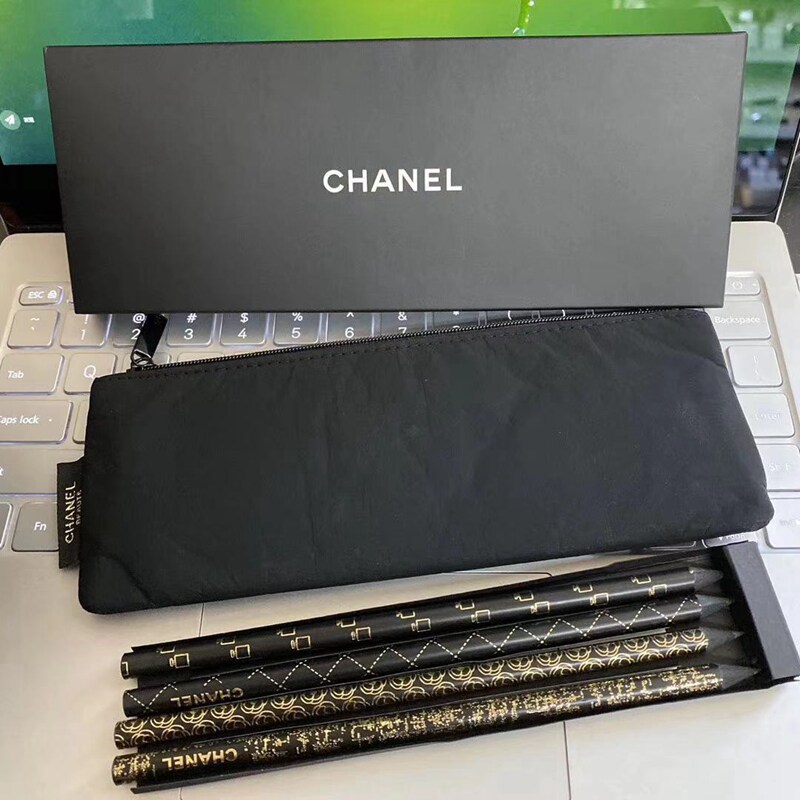 chanel香奈儿限量款黑色绘画书写铅笔套装4支 笔袋 写字画画优惠券
