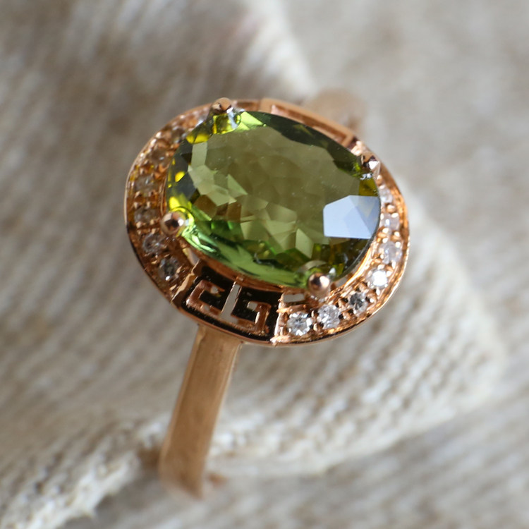 1.25克拉 18k金真钻镶嵌 椭圆绿碧玺戒指